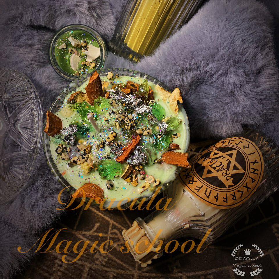 Cinnamon Good Fortune Spell Magic Candle 肉桂金箔生生不息魔法蜡烛