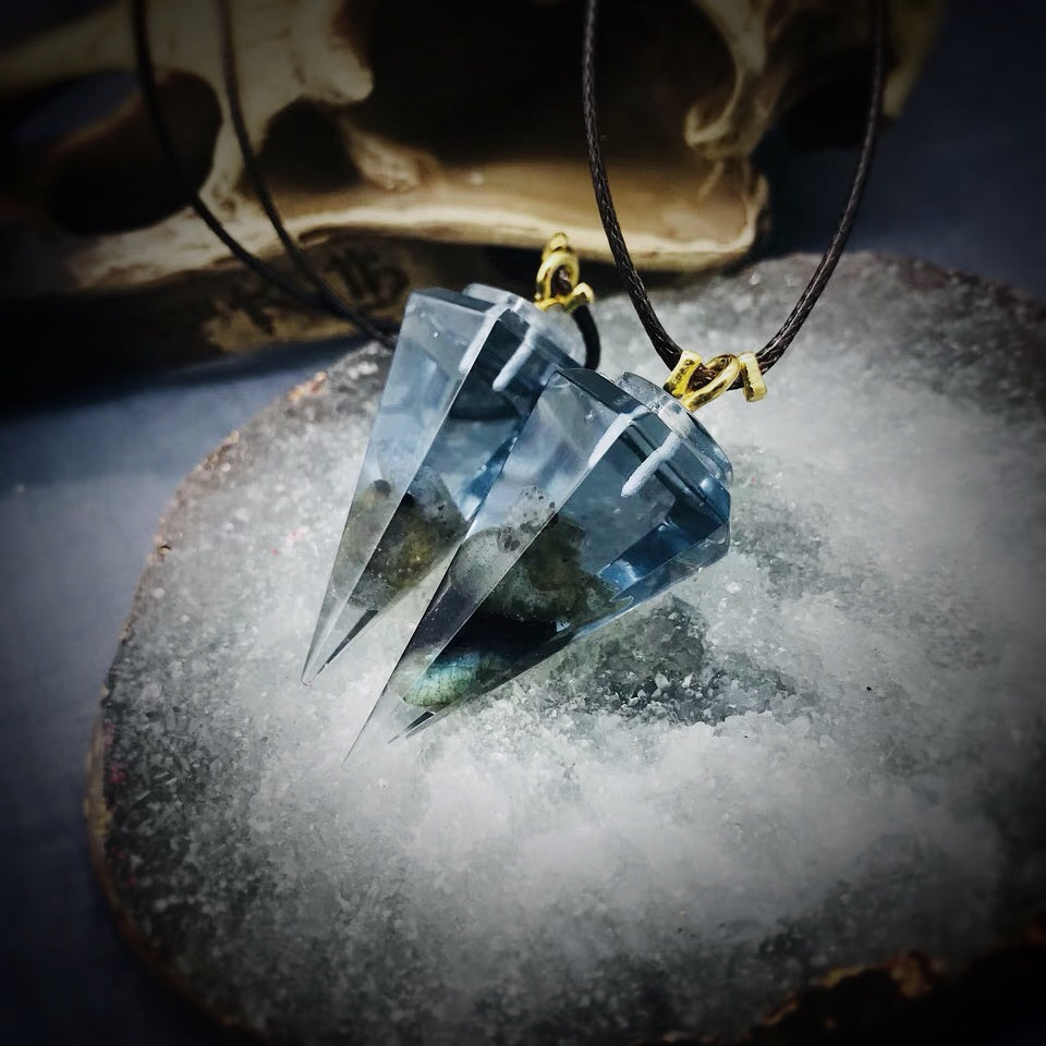 Moonstone Talisman 小型月光灵符